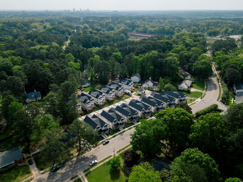More Photos Of 5045 Lundy Dr, Raleigh Multifamily For Sale