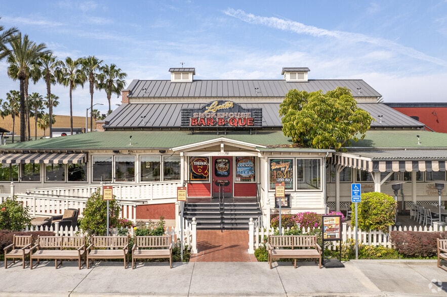 More Photos Of 2201-2895 Park Ave, Tustin Unknown For Lease