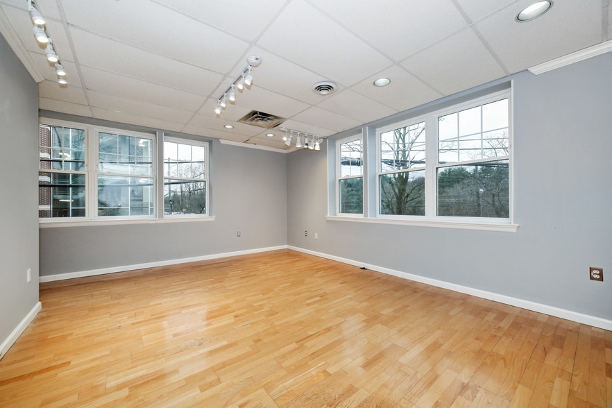 More Photos Of 96 Haarlem Ave, White Plains Office For Sale