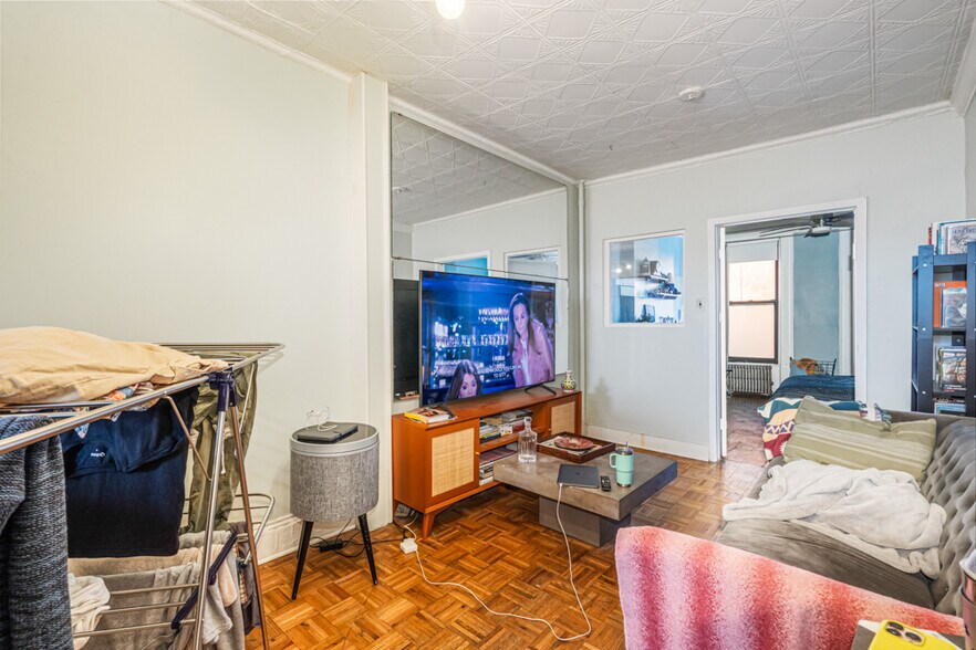 More Photos Of 656 Henry St, Brooklyn Apartments For Sale