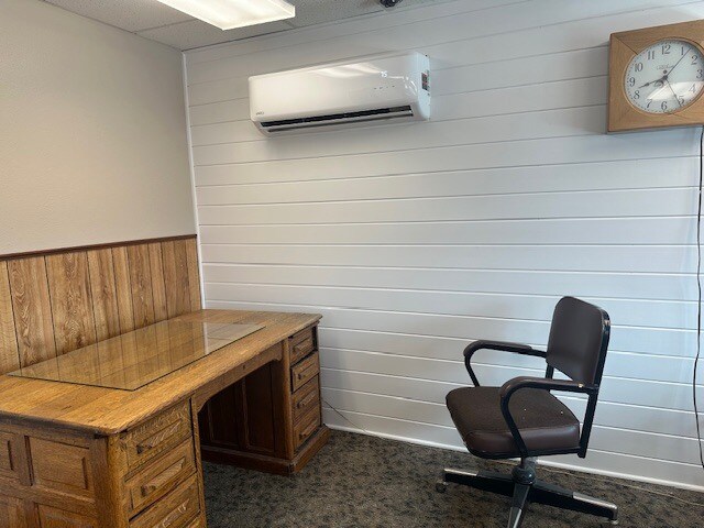 More Photos Of 106 Hickory st, Elk City Office For Sale