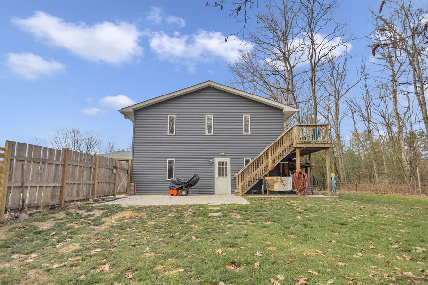 More Photos Of 106 Carr St, Nicholson Assisted Living For Sale