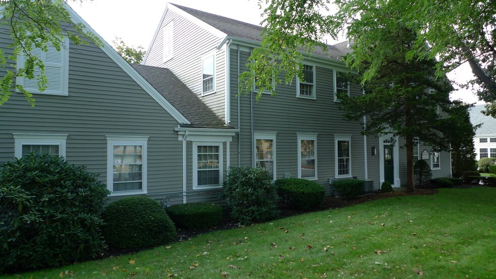 More Photos Of 923 Route 6A, Yarmouth Port Office For Lease
