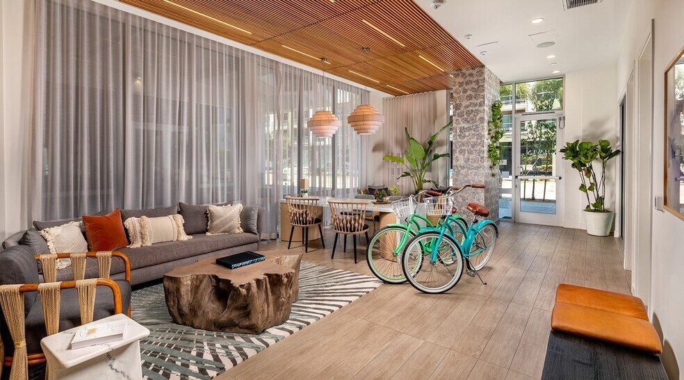 More Photos Of 11924 W Washington Blvd, Los Angeles Apartments For Lease