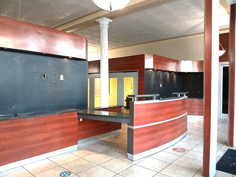 More Photos Of 40979-40985 Fremont Blvd, Fremont Storefront Retail Office For Lease