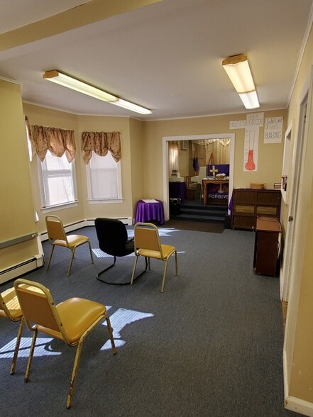 More Photos Of 165 N Ocean Ave, Patchogue Medical For Sale