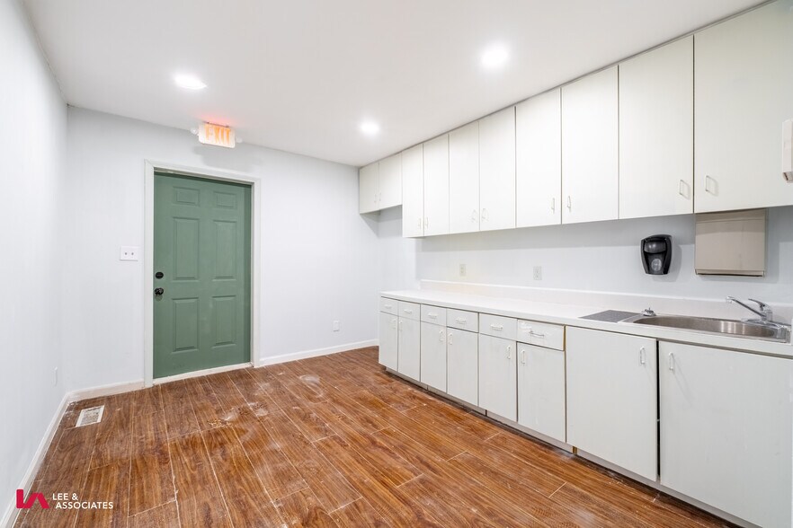 More Photos Of 150 Medical Way, Riverdale Medical For Sale