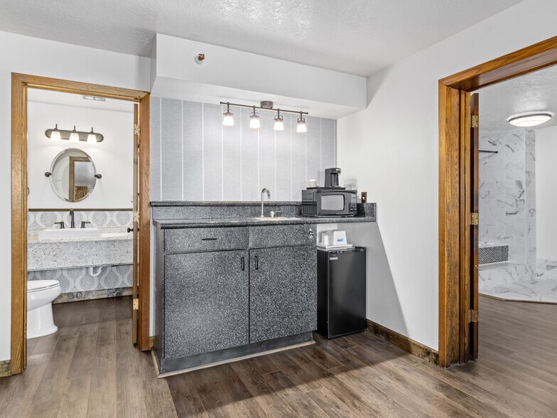 More Photos Of 4333 E Mulberry St, Fort Collins Hotel For Sale