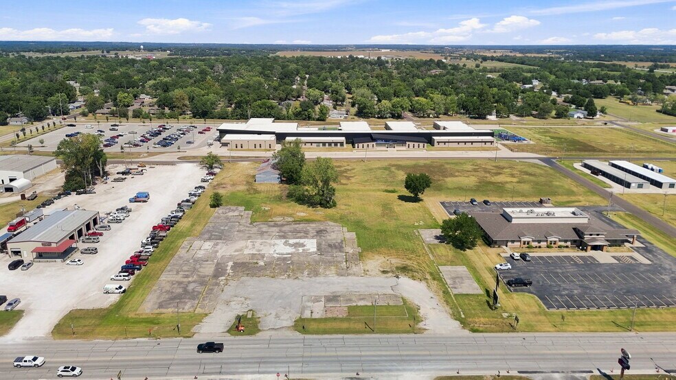 More Photos Of 1406 East St, Iola Land For Sale
