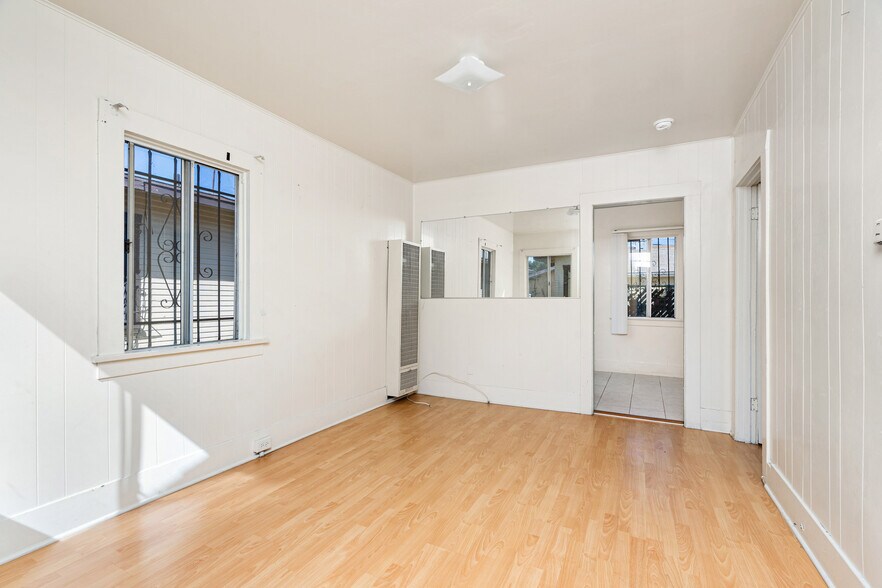 More Photos Of 720 King Ave, Wilmington Apartments For Sale