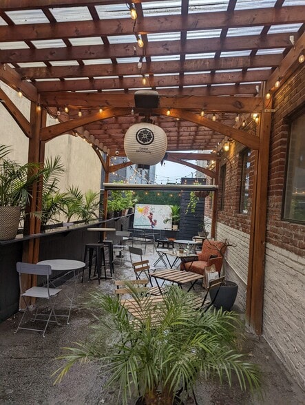 More Photos Of 111-119 Ingraham St, Brooklyn Manufacturing For Lease