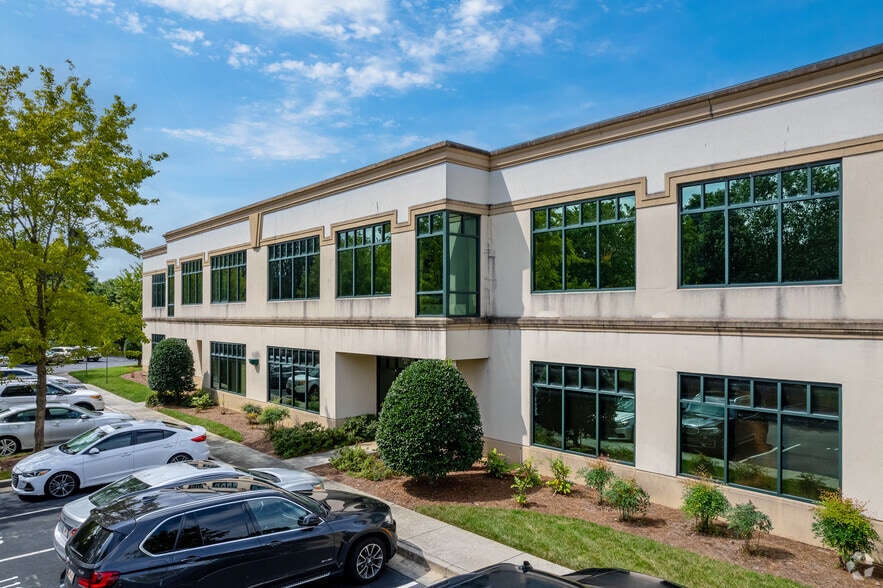 More Photos Of 1690 Roberts Blvd, Kennesaw Warehouse For Lease