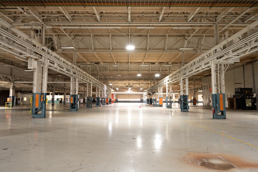 More Photos Of 4700B W Mitchell St, Milwaukee Unknown For Lease