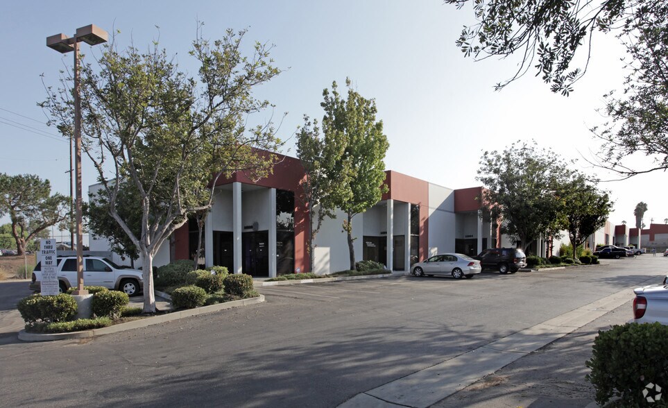 More Photos Of 14900-14918 S Figueroa St, Gardena Warehouse For Lease
