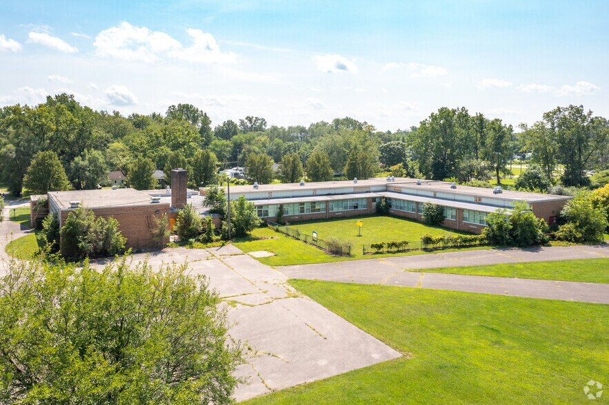 More Photos Of 35408 Beverly Rd, Romulus Schools For Sale