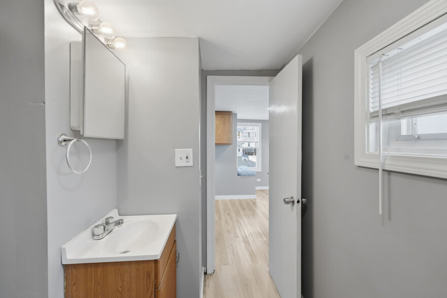 More Photos Of 415 Anthony St, Fall River Flex For Sale