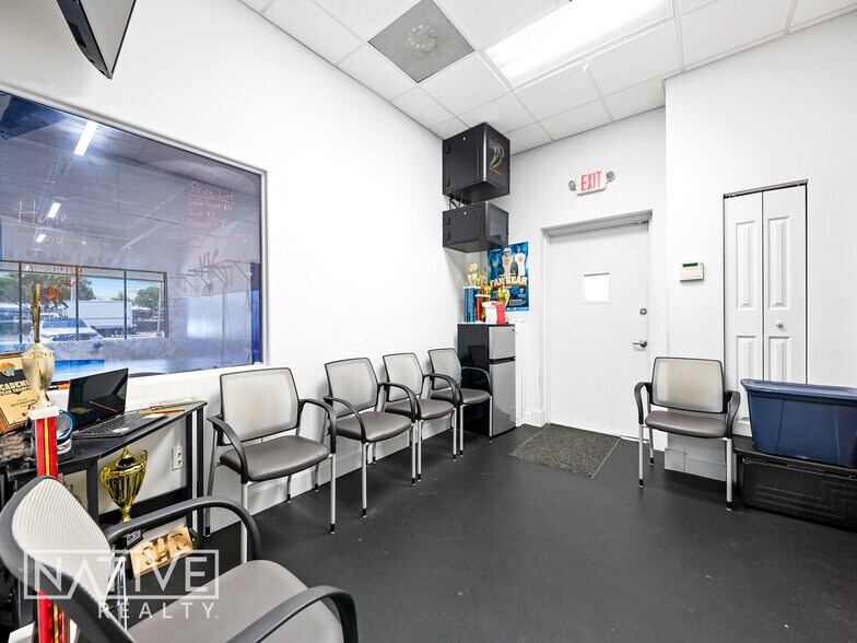 More Photos Of 903-999 W Cypress Creek Rd, Fort Lauderdale Freestanding For Lease