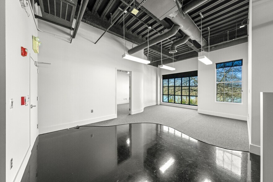 More Photos Of 2099 Thunderhead Rd, Knoxville Medical For Lease