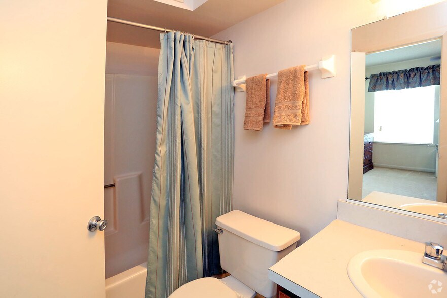 More Photos Of 201 Forest Pine Rd, Franklin Apartments For Sale