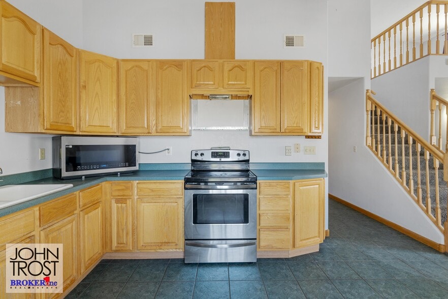 More Photos Of 781 Foster Rd, Casper Industrial For Lease