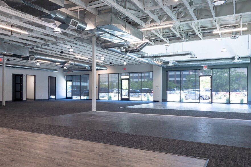 More Photos Of 1222 W Legacy Crossing Blvd, Centerville Freestanding For Lease
