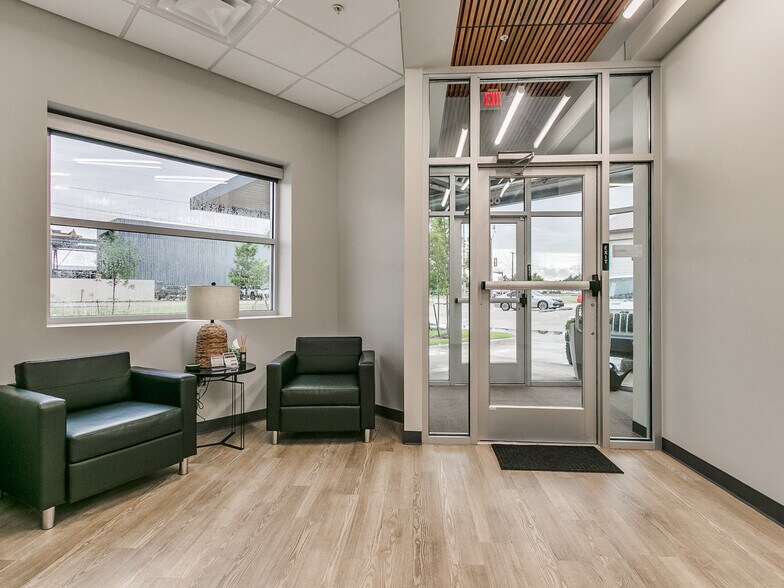 More Photos Of 8890 S Sunnylane Rd, Oklahoma City Flex For Sale