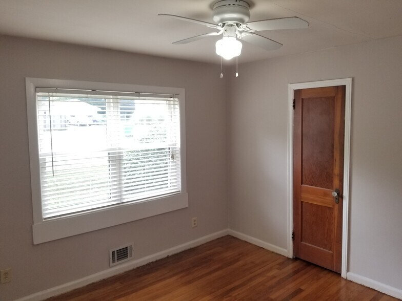 More Photos Of ,  Unknown For Sale