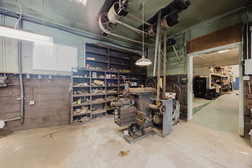 More Photos Of 755 W Silver St, Elko Contractor Storage Yard For Lease