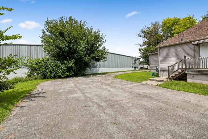 More Photos Of 2839 Logan St, Nashville Loft Creative Space For Sale