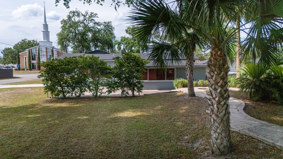 More Photos Of 6108 Arlington Rd, Jacksonville Office For Sale