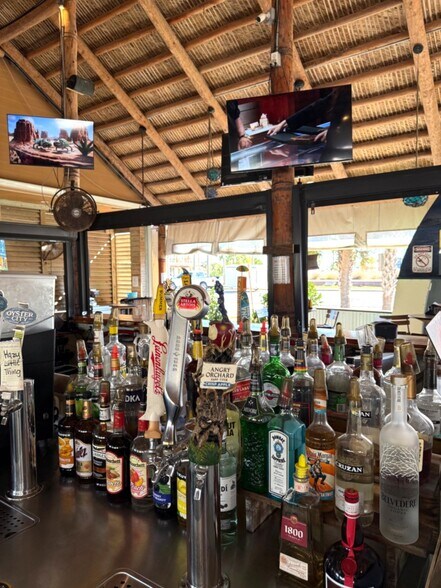 More Photos Of 36 W Pine Ave, Eastpoint Restaurant For Sale