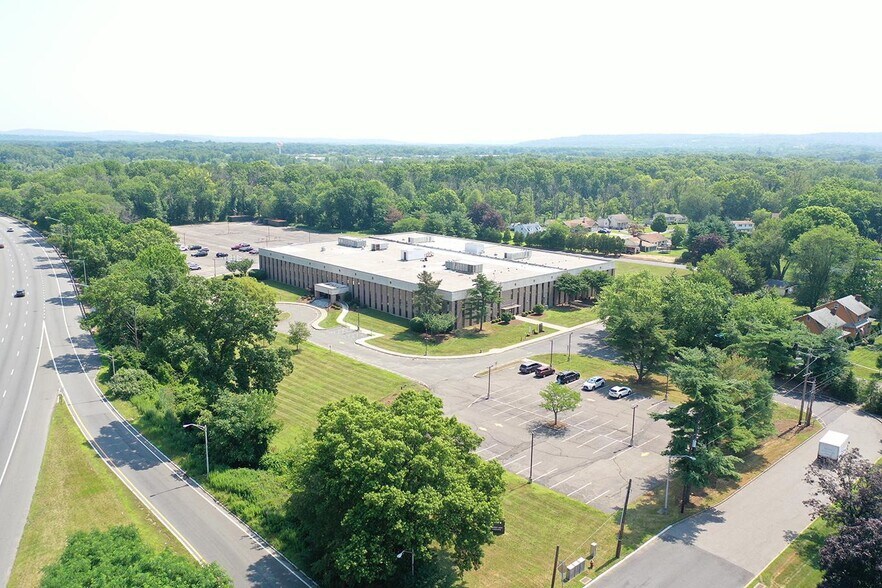 More Photos Of 34 Maple Ave, Pine Brook Office For Lease