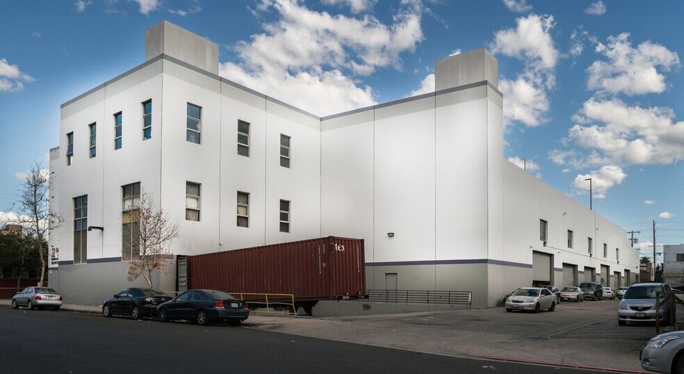 More Photos Of 1920 Violet St, Los Angeles Warehouse For Lease