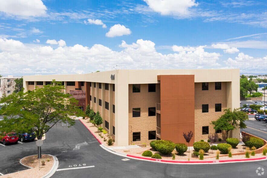 More Photos Of 4001 Indian School Rd NE, Albuquerque Office For Lease