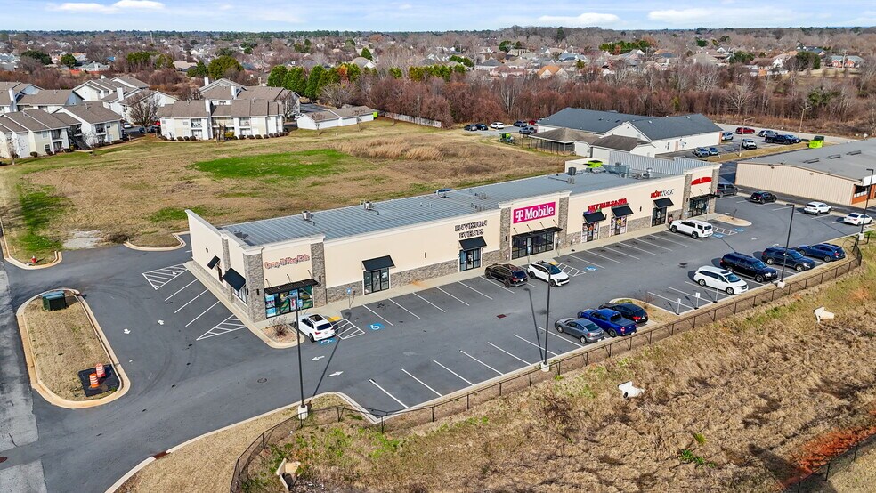 More Photos Of 719 Hwy 96, Bonaire Unknown For Lease