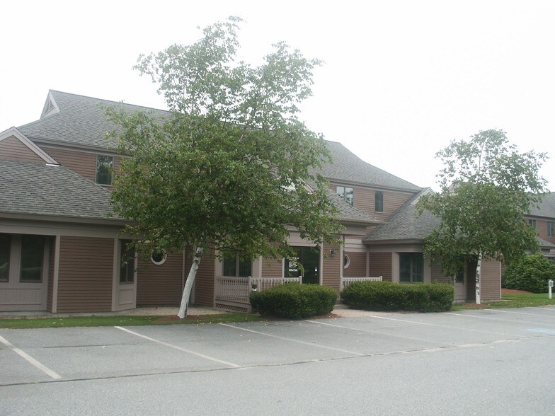 More Photos Of 133 Falmouth Rd, Mashpee Medical For Lease