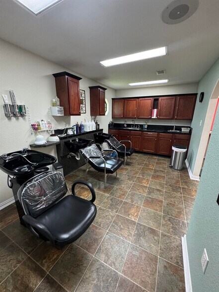 More Photos Of 2567 Highway 365, Port Arthur Storefront Retail Office For Sale