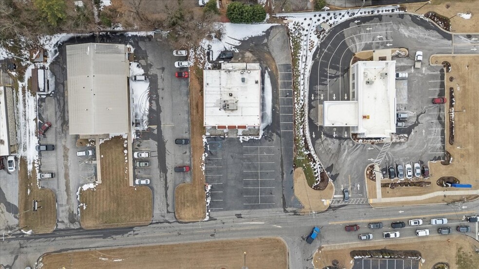 More Photos Of 111 Middleton Way, Greer Restaurant For Sale