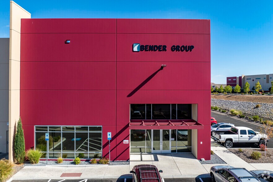 More Photos Of 9560 N Virginia St, Reno Distribution For Lease