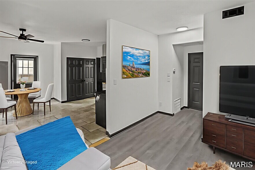 More Photos Of 821 Niedringhaus Ave, Granite City Apartments For Sale