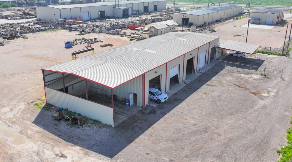 More Photos Of 12718 TX-191, Midland Warehouse For Lease