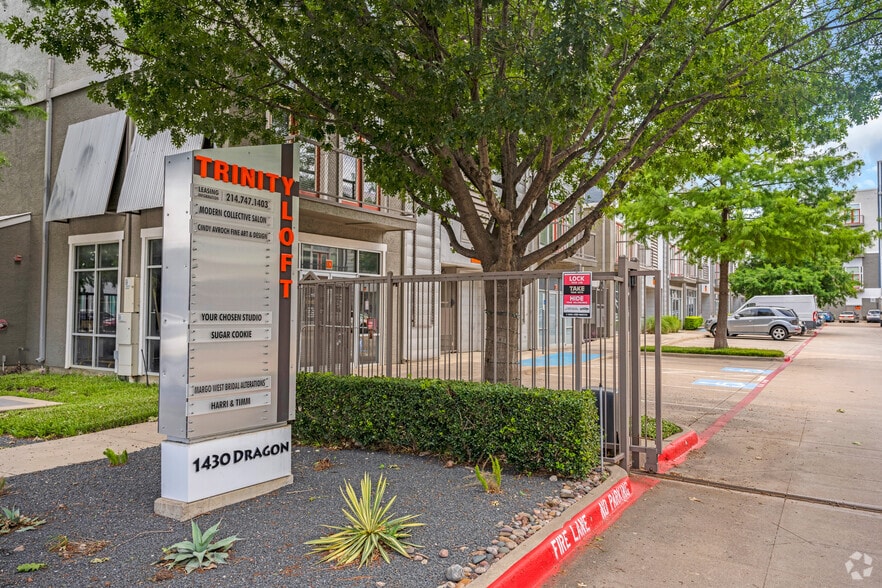 More Photos Of 1430 Dragon St, Dallas Office For Lease