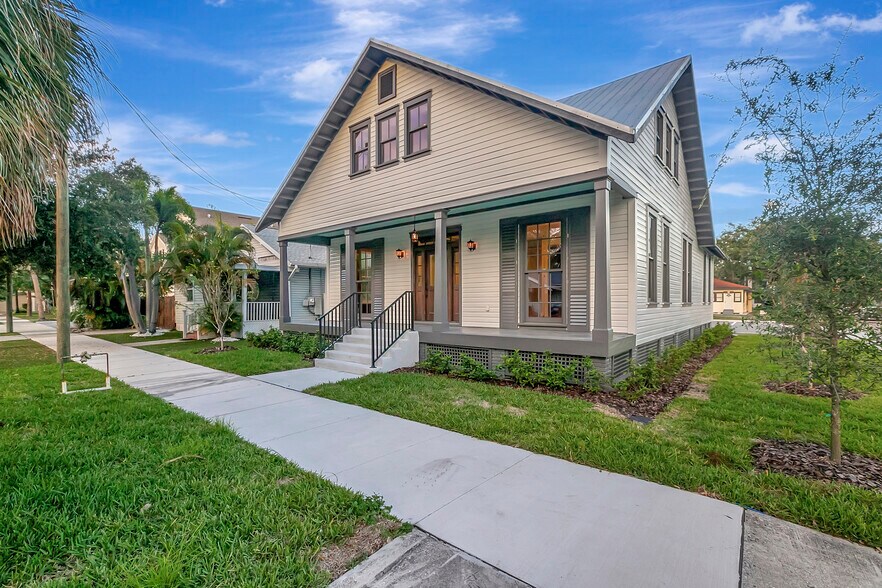 More Photos Of 2111 Cleveland St, Tampa Office For Sale