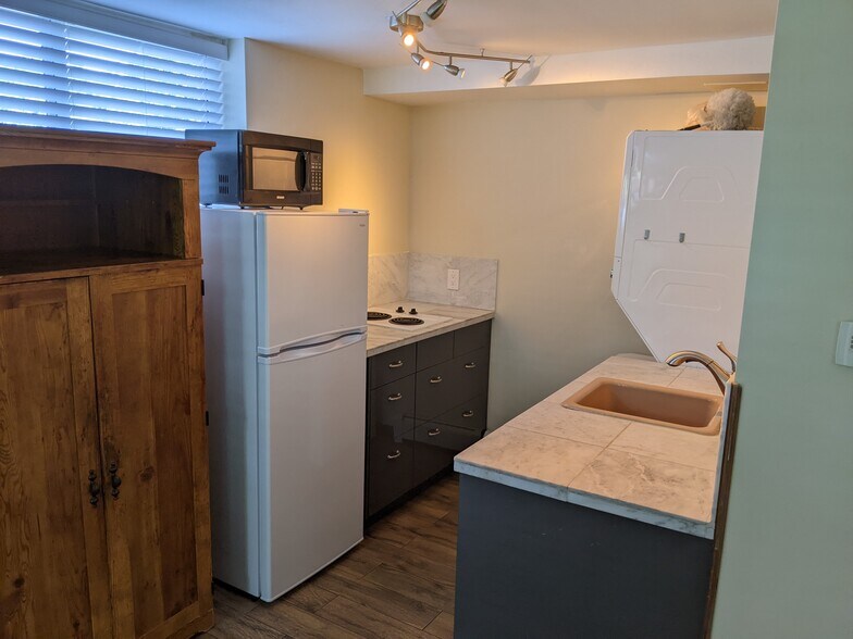 More Photos Of 2320 East St, Golden Multifamily For Sale