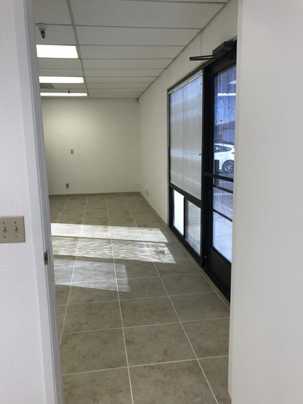 More Photos Of 4740 E 2nd St, Benicia Light Manufacturing For Lease