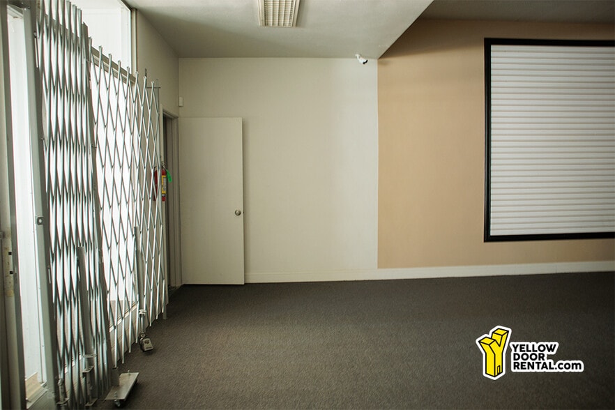 More Photos Of 134 S K St, Tulare Storefront For Lease