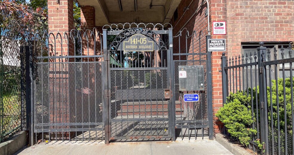 More Photos Of 14105 Northern Blvd, Flushing Healthcare For Sale