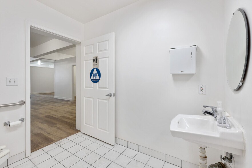 More Photos Of 5264 3rd St, San Francisco Office For Lease