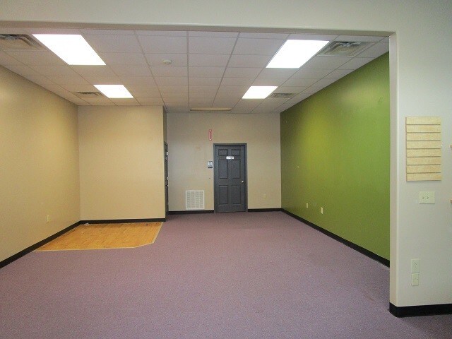 More Photos Of 5071 Dixie Hwy, Newport Unknown For Lease