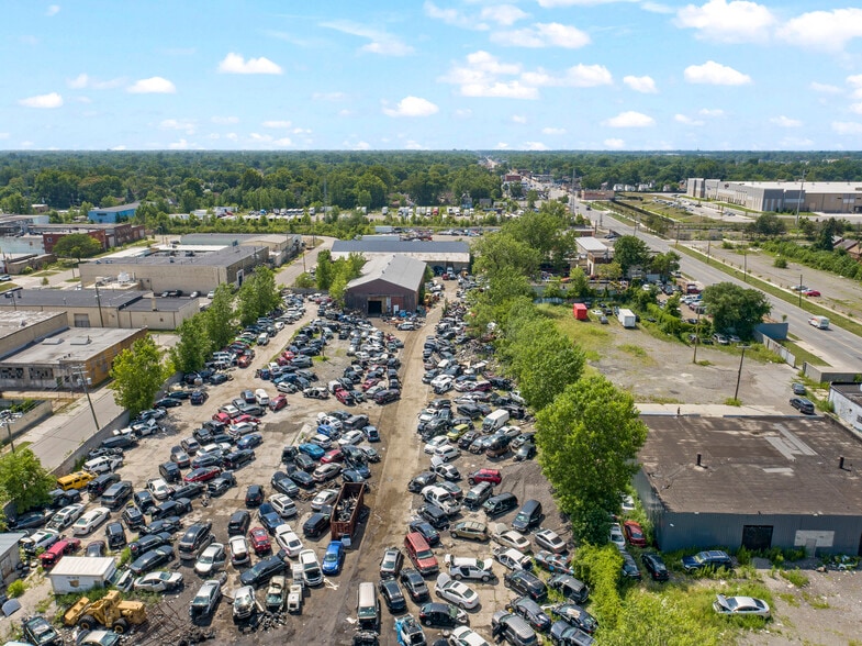 More Photos Of 11435 Schaefer Hwy, Detroit Warehouse For Sale